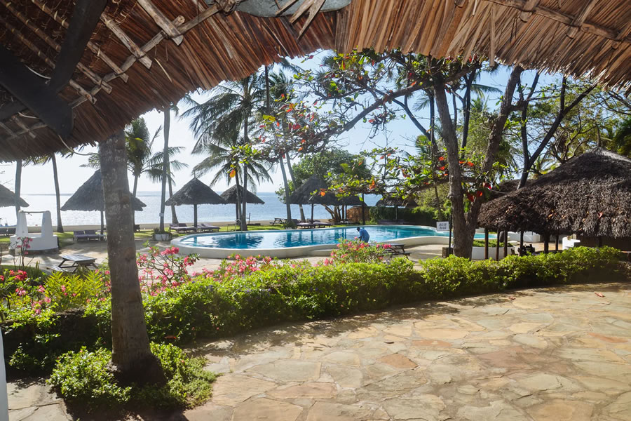 Driftwood Beach Club