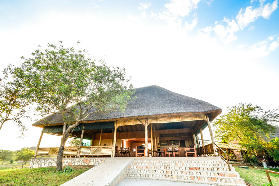 Kabalega Wilderness Lodge
